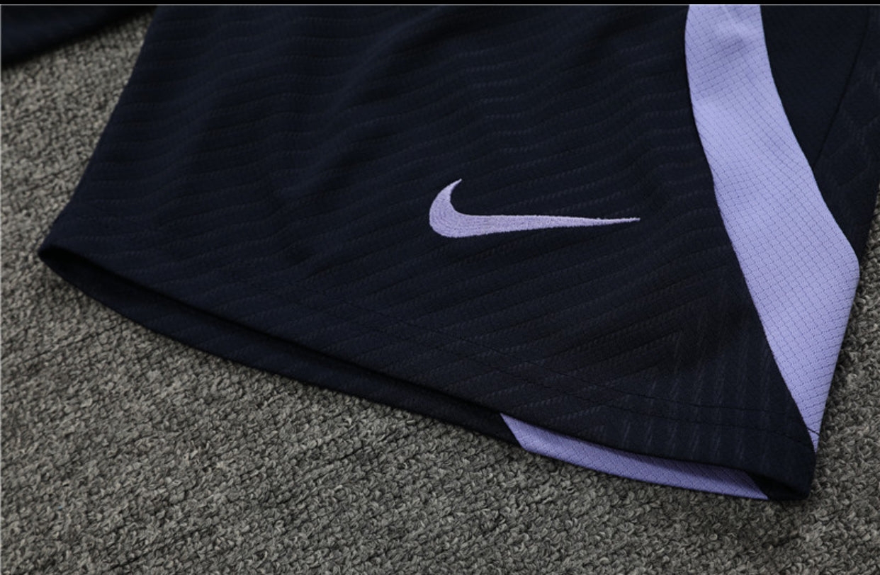 Liverpool FC Men’s 23/24 Training Kit